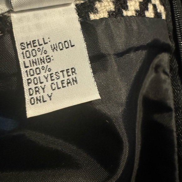 Talbots 100% wool skirt black and white excellent condition size 14 petite. - Picture 4 of 11